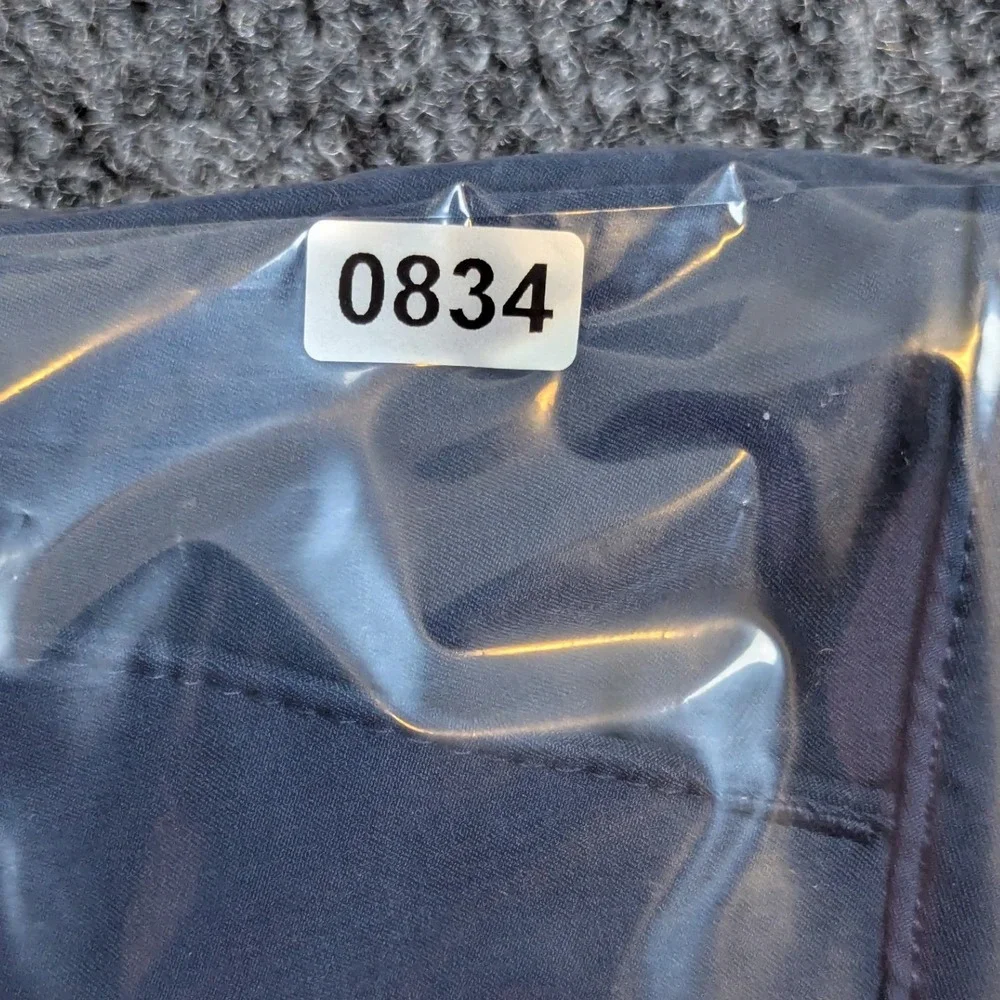 The North Face Mens Motion Pants Navy Blue UPF 40+ Stretch Hiking 38x32